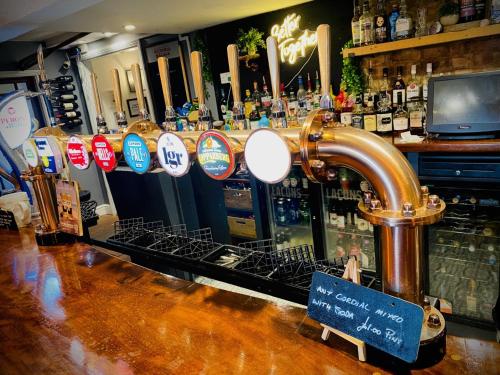 Sutton Staithe Hotelにあるラウンジまたはバー