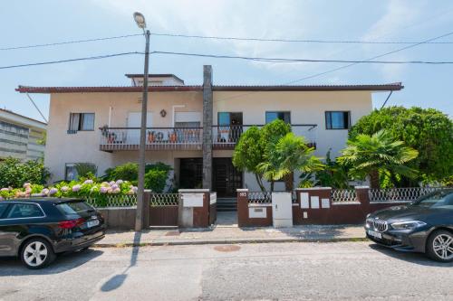 7Min to Uni Sé-Velha - AC - BBQ & Gym - Work Desk - 300MBs WiFi - Suite 3