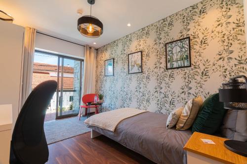 7Min to Uni Sé-Velha - AC - BBQ & Gym -Work Desk - 300MBs WiFi - Suite 6