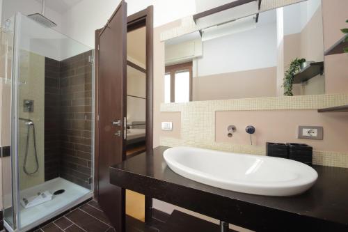Cozy and comfy apartment in Piramide metro stop