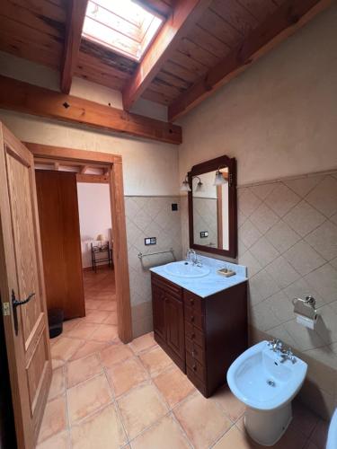 Kúpeľňa v ubytovaní Sitjar Casa Rural