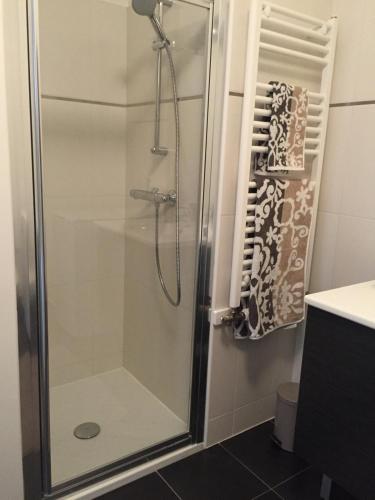 Photo de la galerie de l'établissement 2 piéces Terrasse Garage 5 mins Plage Les Printemps, à Cagnes-sur-Mer