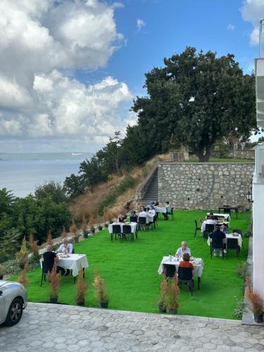 Gallery image of Pavlonya Garden Hotel in İntepe