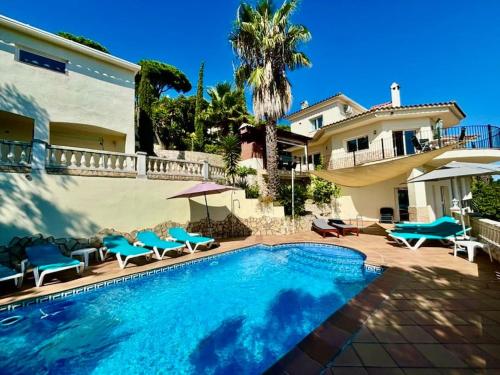 V&V LLORET - Villa Mirasola
