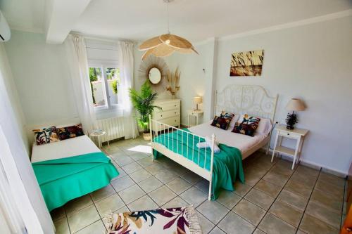 V&V LLORET - Villa Mirasola