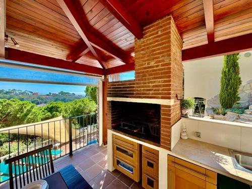 V&V LLORET - Villa Mirasola