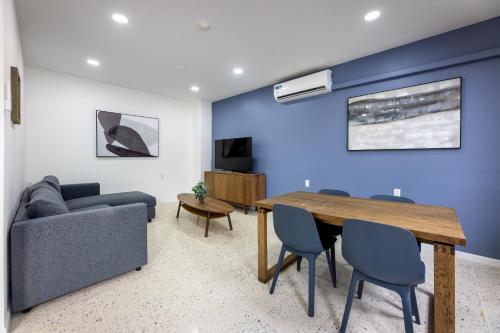 Willemstad Cityscape Staysにあるテレビまたはエンターテインメントセンター