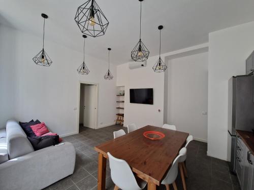 Homes & Suites - Milano Meravigli Den