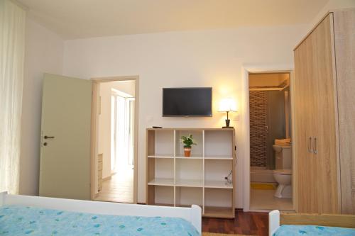 Antonija Apartments with Pool