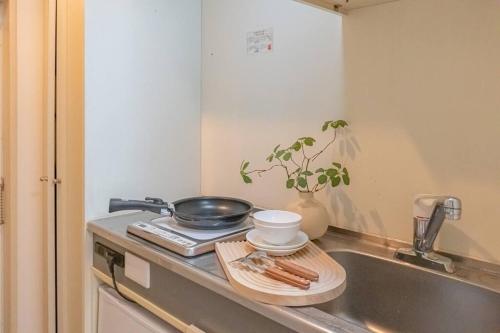 3mins from Nakano subway,Direct to Shinjuku,Up to 4 People