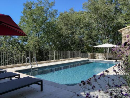 Mas rénové à Ménerbes : piscine privée, clim, wifi, animaux admis, parking - FR-1-708-82