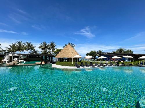 Bazén v ubytování Kai Bae Beach Resort Koh Chang nebo v jeho okolí