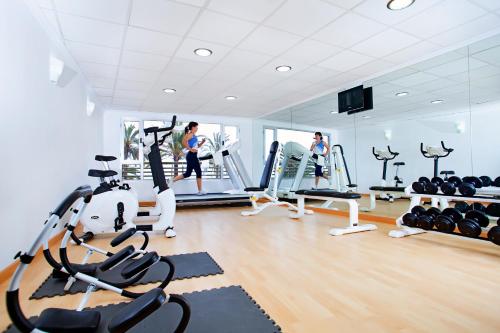 
The fitness center and/or fitness facilities at Hotel Albahia Alicante
