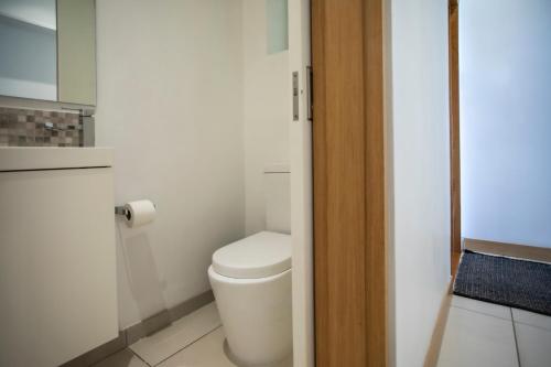 Koupelna v ubytování Appartement 3 chambres pied dans l'eau avec plage et grande piscine