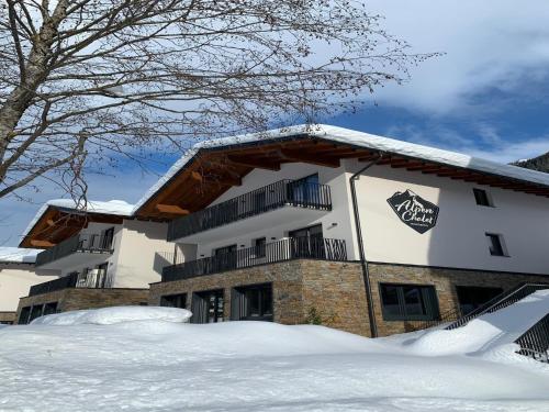 Luxury Chalet Gaschurn near Ski Lift