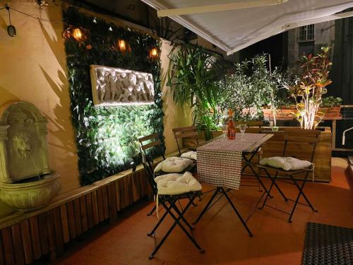 ROMA - antique apartment with private terrace