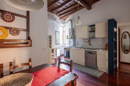 Trastevere Lungaretta apartment