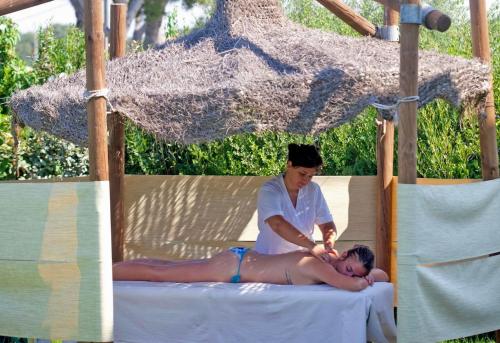 Hosté ubytování Village with swimming-pool and private equipped beach in Montalto Marina