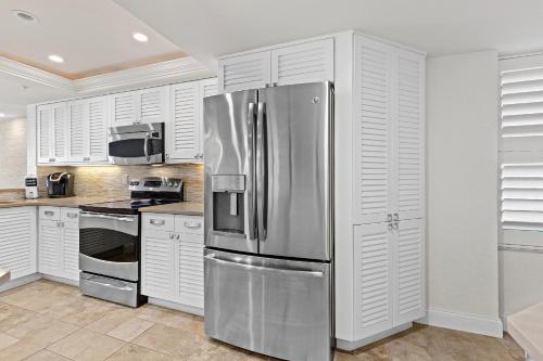 Dapur atau dapur kecil di Ebb Tide 502