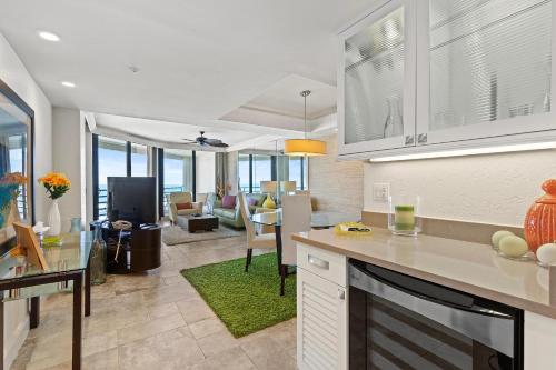 Dapur atau dapur kecil di Ebb Tide 502