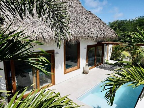 Πισίνα στο ή κοντά στο Mahalo Villa Palmera Private Pool