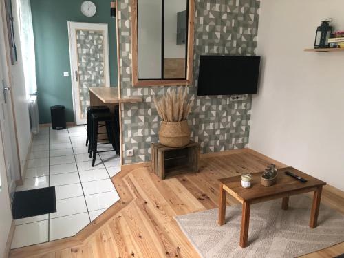 Charmante petite maison proximité Vichy centre