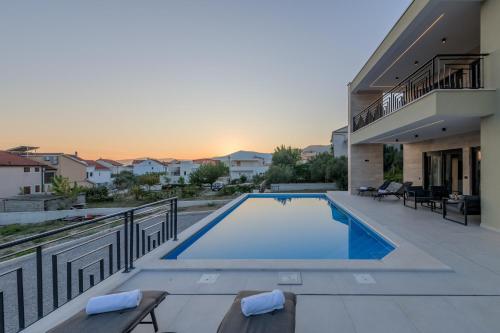 Luxury Villa Providenza