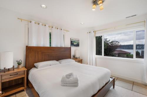 Katil atau katil-katil dalam bilik di Lakeview house centrally located