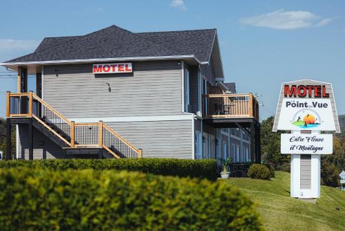 El edificio en el que está el motel