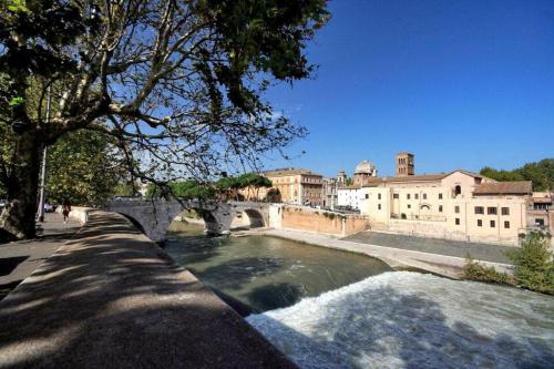 Charming restored loft in the heart of Trastevere