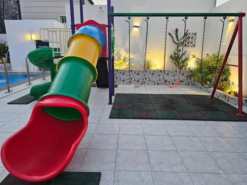 Zona de joacă pentru copii de la مورايا Murraya