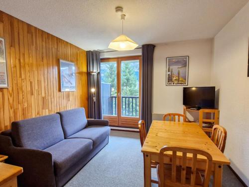 Studio cabine confortable, exposition Sud, proche pistes et commerces, balcon inclus - FR-1-425-171