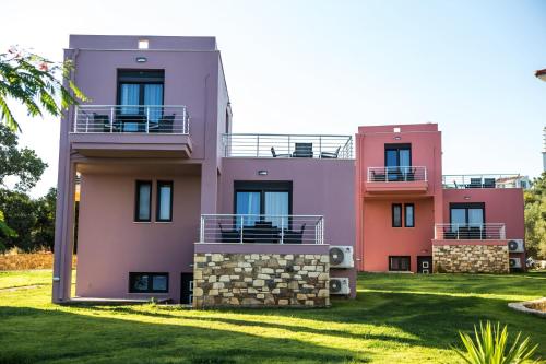 Φωτογραφία από το άλμπουμ του Blue Waves Luxury Suites by the Sea στο Πλωμάρι