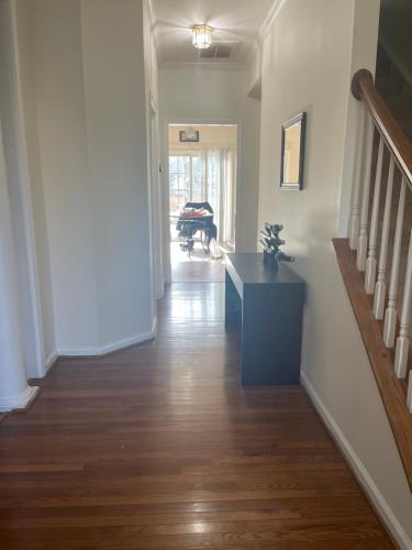 シャーロットにあるCharming Entire 3 Bedrooms House with AC and Wifiのギャラリーの写真