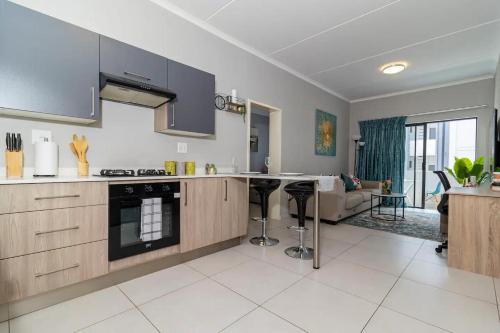 Dapur atau dapur kecil di Good Luck Homes - 2br Apartment