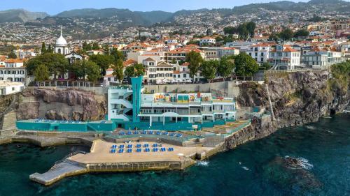 Barreirinha Suite Top Floor by Holiday Rental Madeira