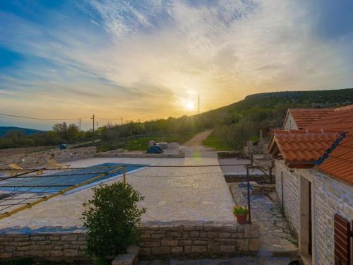 Irena Comfortable holiday residence