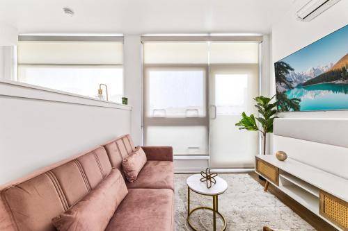 Amazing studio in SM Promenade! Free parking! photo 29