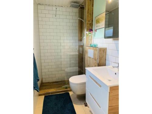 Ένα μπάνιο στο Peppi Comfortable Holiday Residence