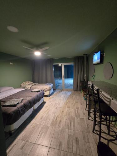 En eller flere senge i et værelse på El Monte