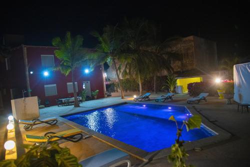 Kolam renang di atau dekat dengan Chambres D'hôtes à louer Villa Luciana