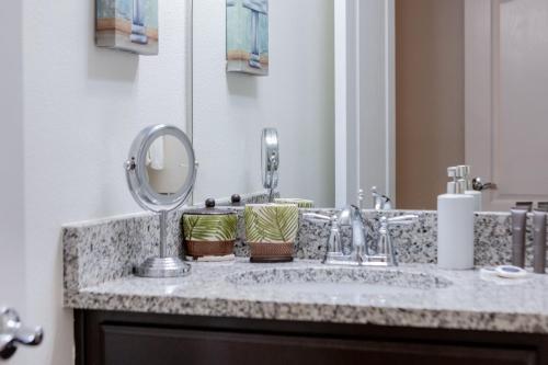 Cozy 5 Bed, wonderful clubhouse, Close to Disney photo 125
