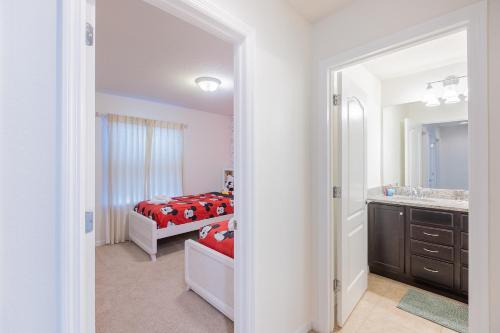 Cozy 5 Bed, wonderful clubhouse, Close to Disney photo 24