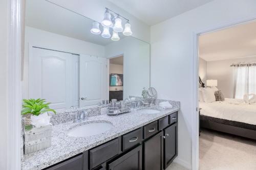 Cozy 5 Bed, wonderful clubhouse, Close to Disney photo 33