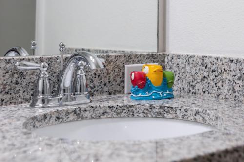Cozy 5 Bed, wonderful clubhouse, Close to Disney photo 68