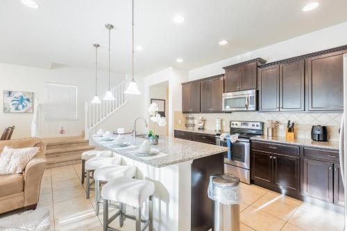 Cozy 5 Bed, wonderful clubhouse, Close to Disney photo 16