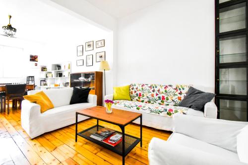 Prime Spot - 2BR -15BTH - Next to Nevsky Church