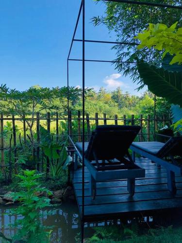 Κήπος έξω από το The WE2 - Tiny Home with Romantic Pool in Bentota