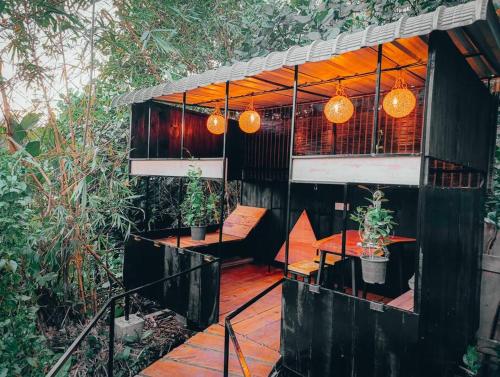 Φωτογραφία από το άλμπουμ του The WE2 - Tiny Home with Romantic Pool in Bentota σε Induruwa