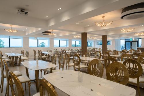 Restaurace v ubytování Gunsan Stay Tourist Hotel